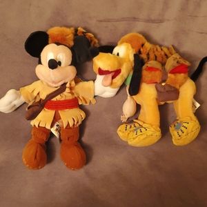 Disney parks Frontierland Micky and Pluto